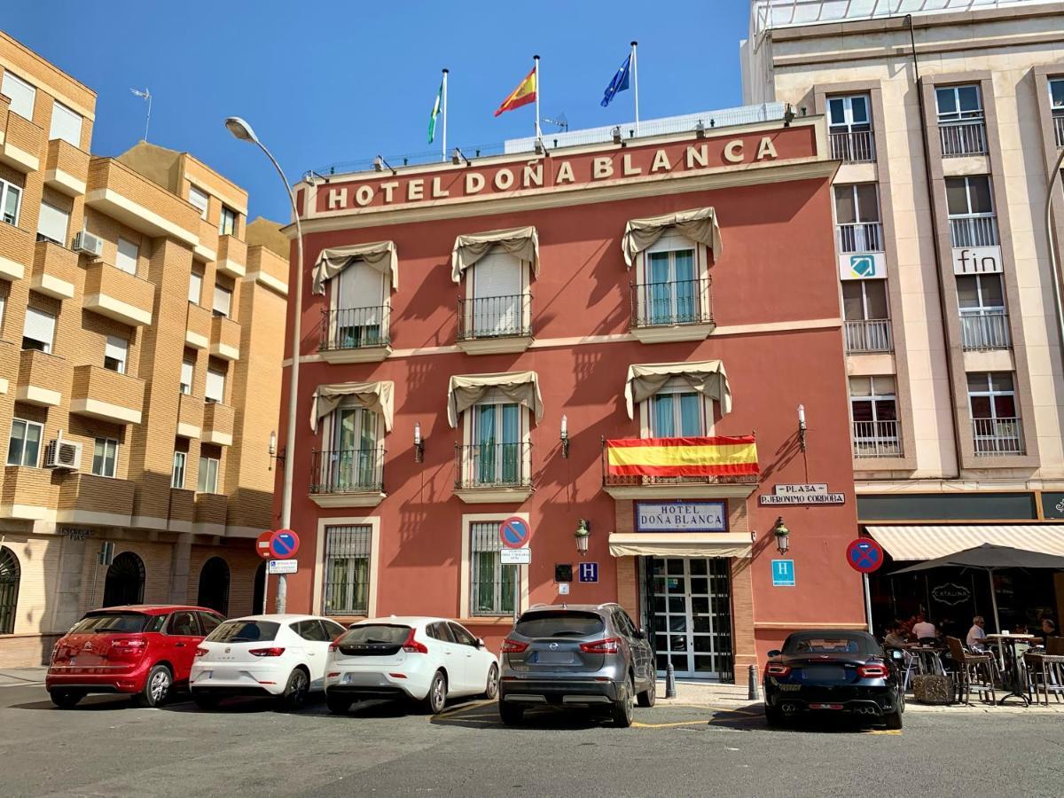 Dona Blanca Hotel